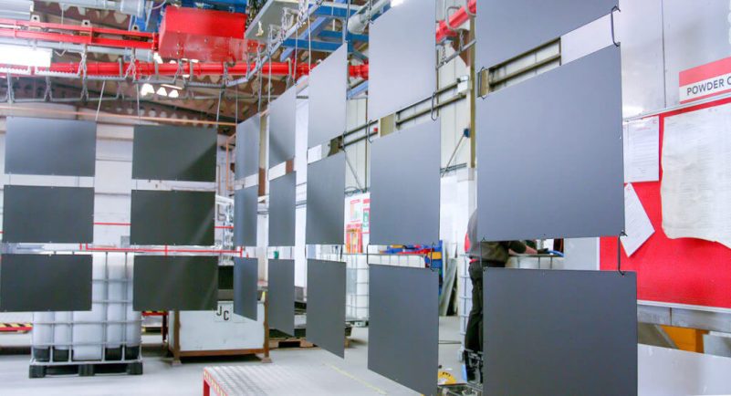 electrostatic powder coating product conveyor