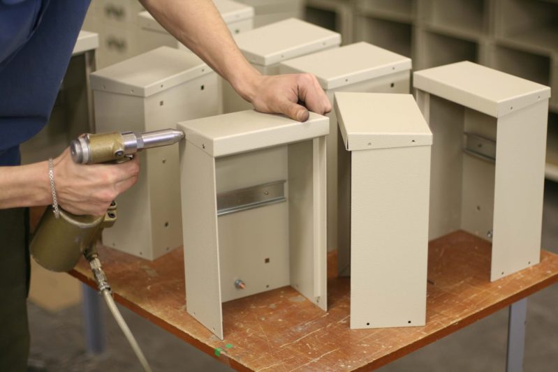 metal electrical cabinet assembling